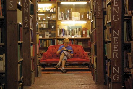 bibliothek_sofabild_450.jpg